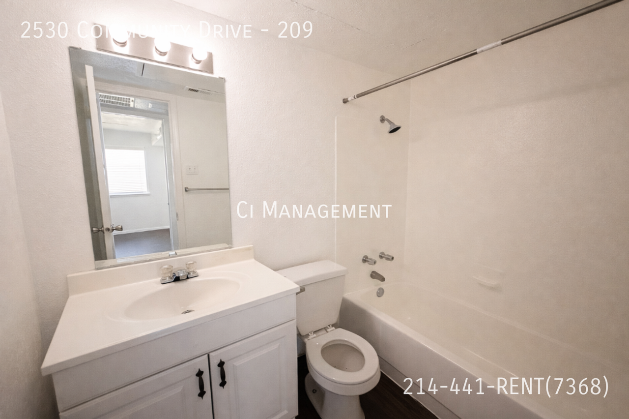 2530 Community Dr #209 - Photo 5 of 18