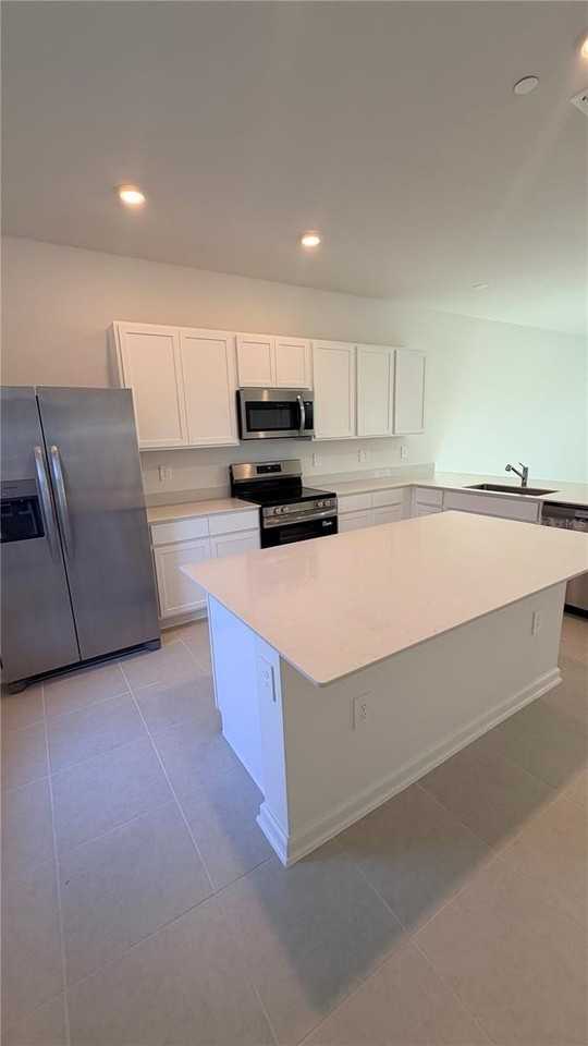 2204 Red Sun St - Photo 4 of 28