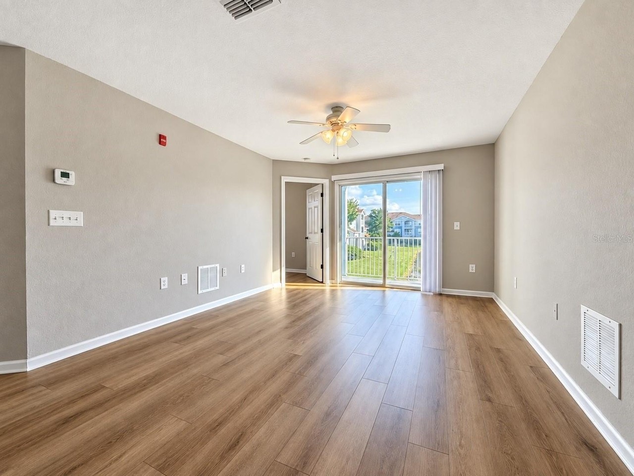 5848 Lake Pointe Village Cir #411 - Photo 5 of 46