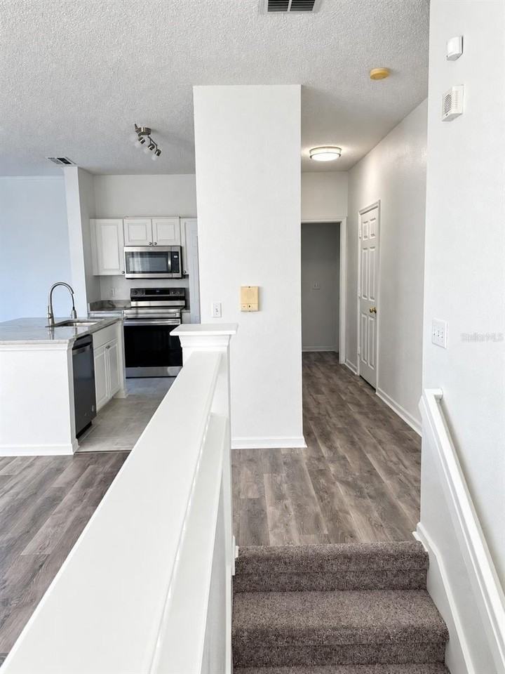 2625 White Magnolia Way #2625 - Photo 2 of 14