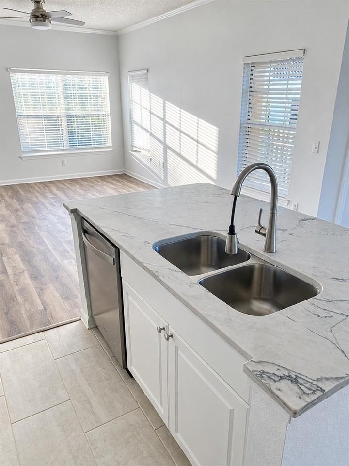 2625 White Magnolia Way #2625 - Photo 3 of 14