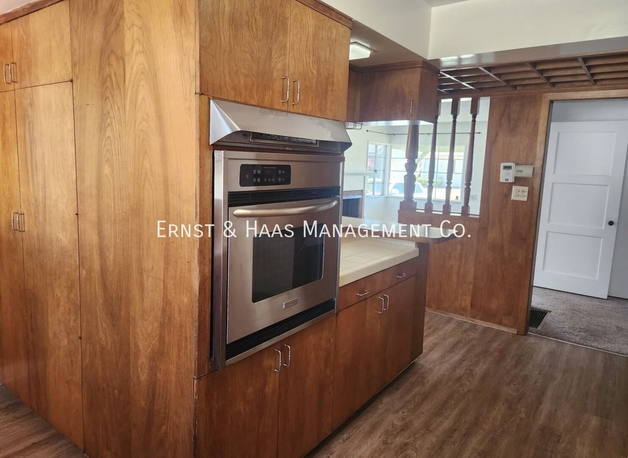 1079 E Terrace Dr - Photo 4 of 21