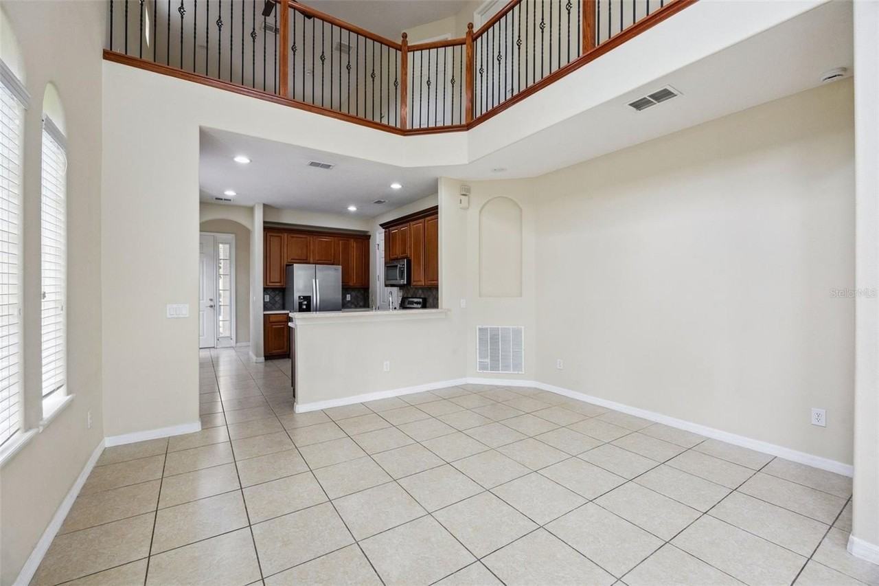 551 Terrace Spring Dr - Photo 4 of 36
