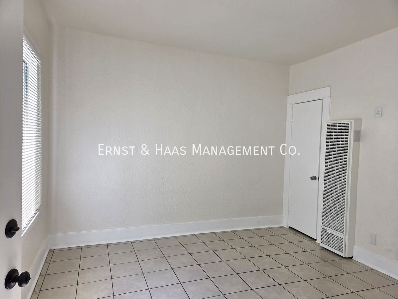 1436 Walnut Ave #13 - Photo 3 of 9