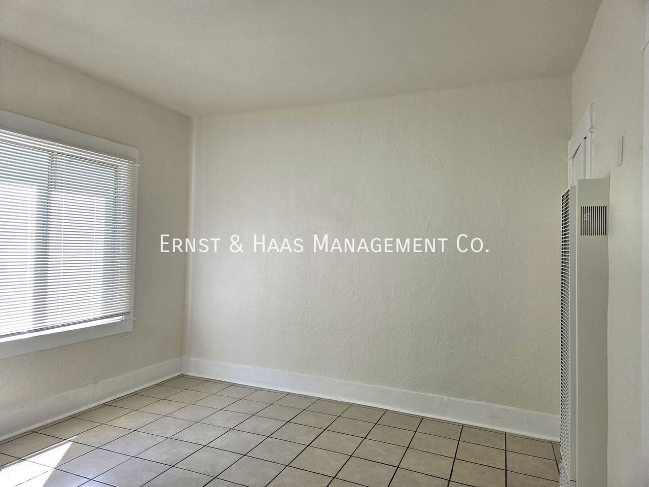 1436 Walnut Ave #13 - Photo 4 of 9