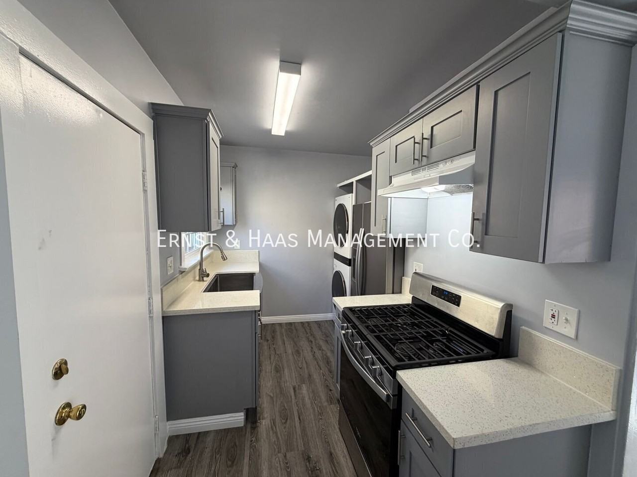 1119 Saint Louis Ave #08 - Photo 6 of 11