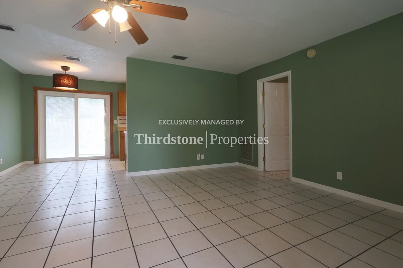12206 Grasse St - Photo 3 of 19