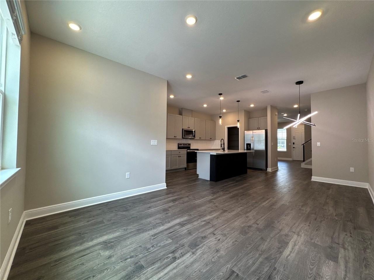 16308 Hamlin Hills Rd - Photo 3 of 28