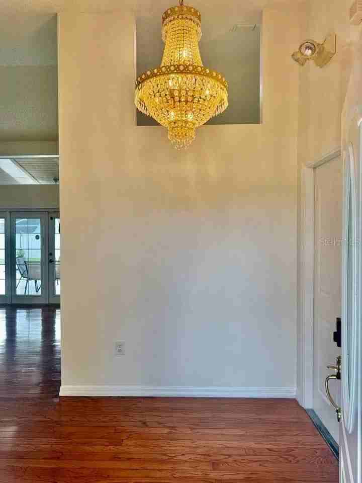 5624 Mandarin Ct - Photo 3 of 34