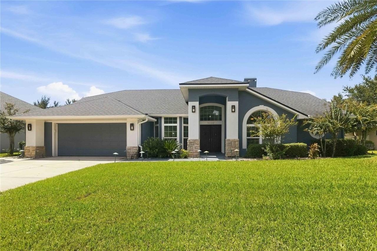 5232 Hammock Cir - Photo 2 of 50