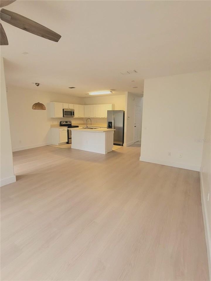 9548 Bacchus Trl - Photo 5 of 19