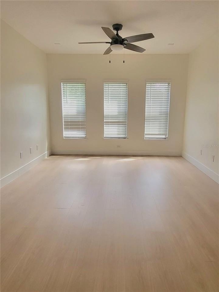 9548 Bacchus Trl - Photo 6 of 19