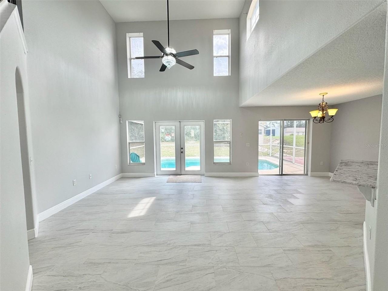 1711 Redfin Way - Photo 6 of 26