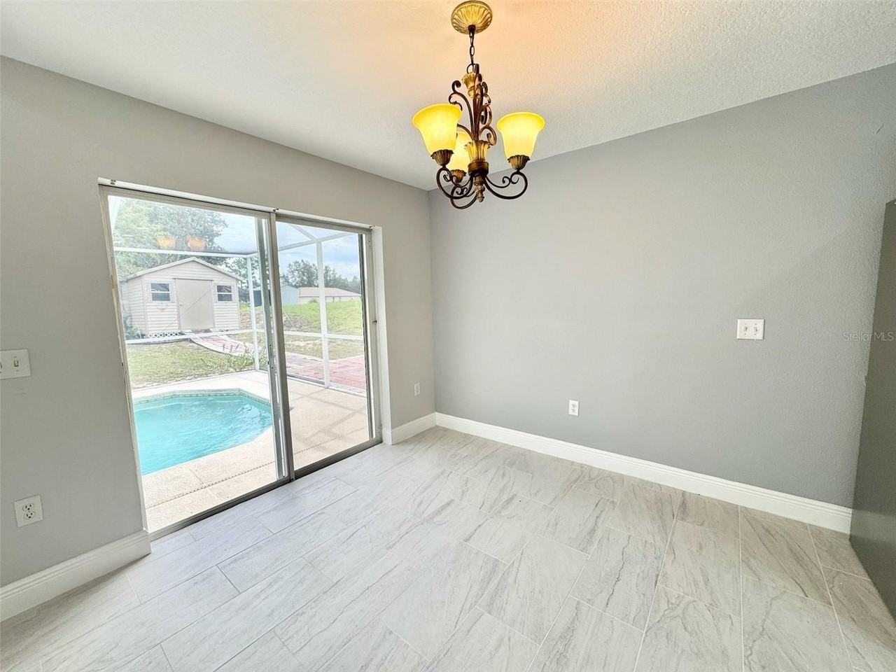 1711 Redfin Way - Photo 7 of 26