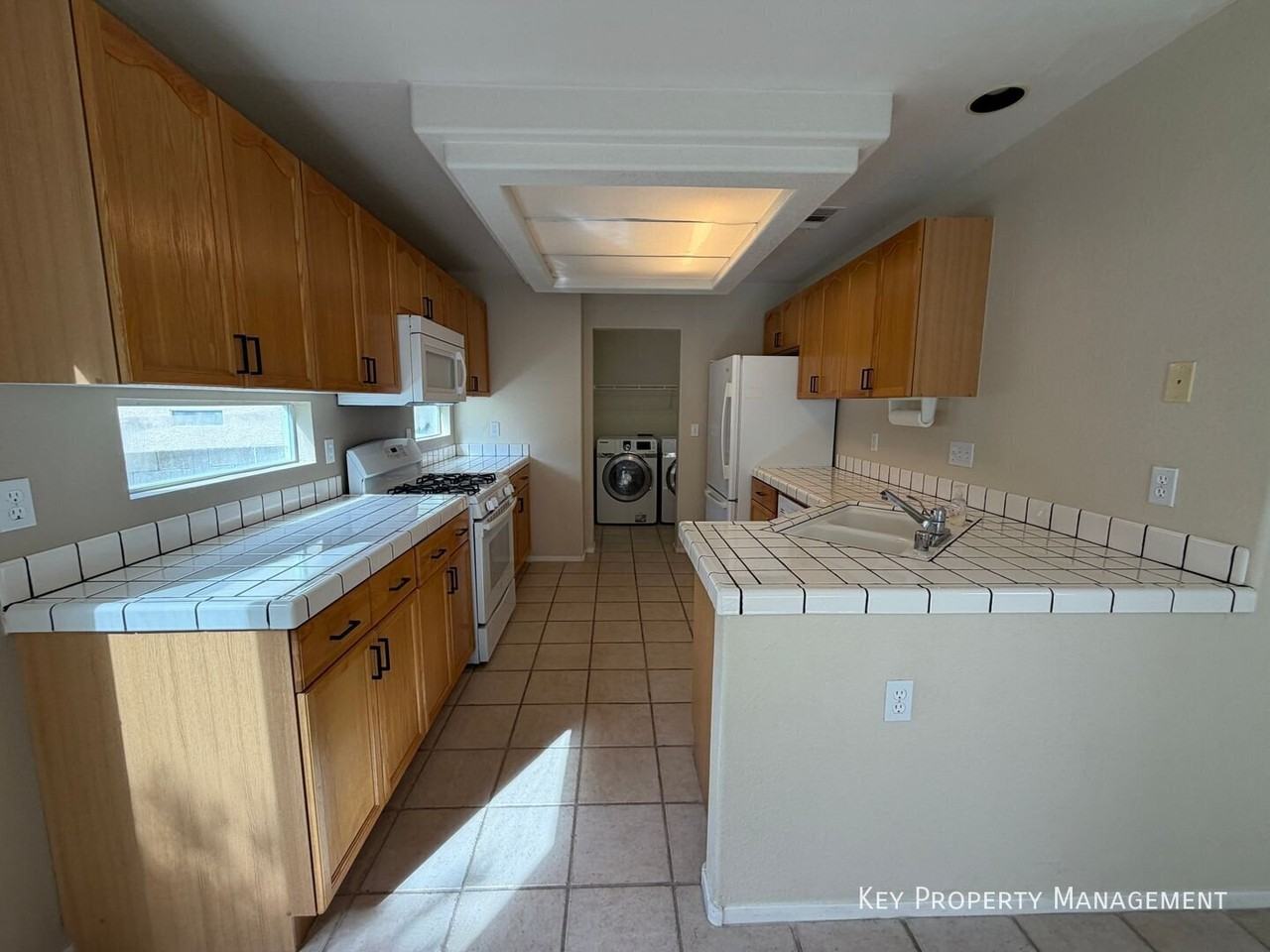 3425 Yorkminster St - Photo 6 of 28