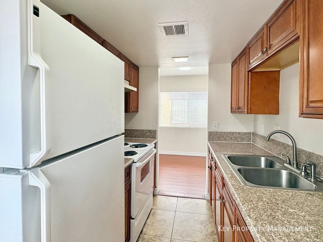 5447 Retablo Ave #3 - Photo 6 of 13