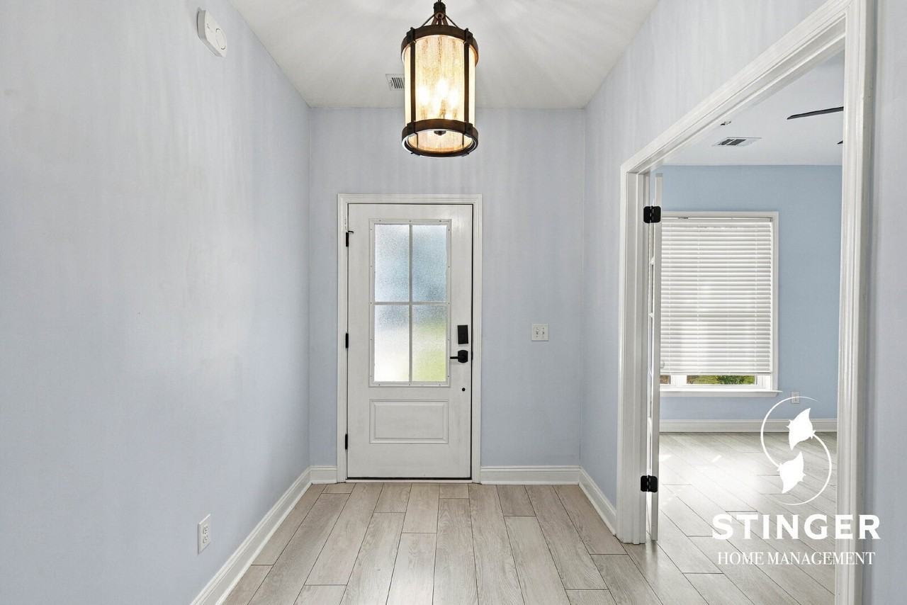 129 Raines Way - Photo 4 of 48