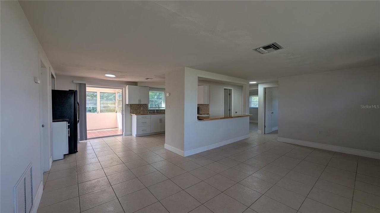 3608 Harvard Dr - Photo 4 of 25