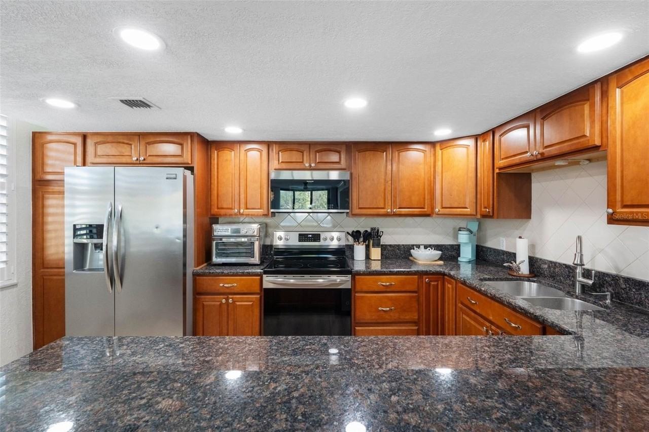 1400 Gulf Blvd #104 - Photo 6 of 45