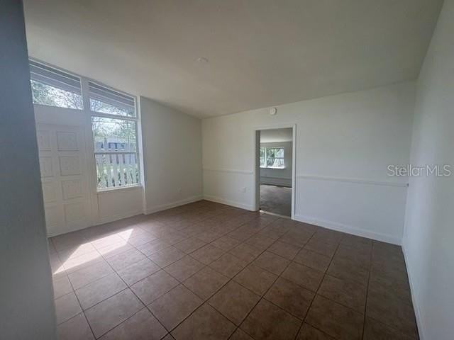 14804 N Boulevard - Photo 4 of 22