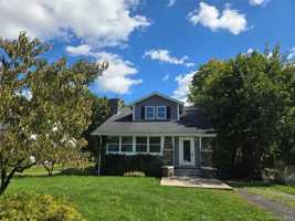 featured image of 300A Lakeside Rd