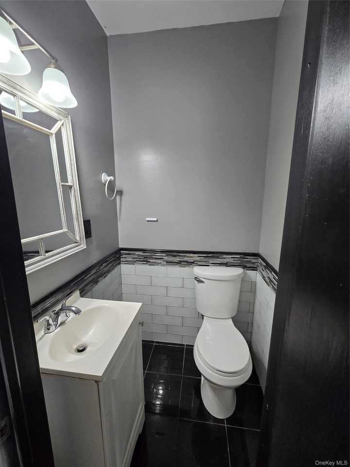 300A Lakeside Rd - Photo 7 of 15