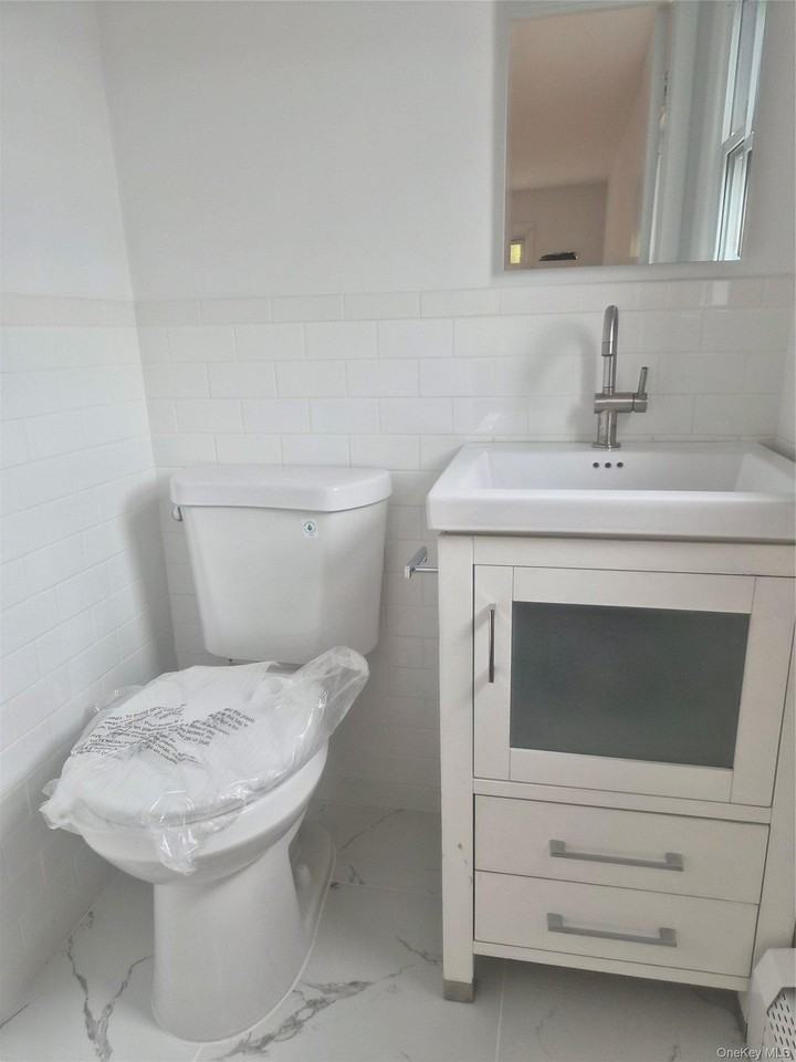 1828 Bell Blvd #1FL - Photo 7 of 8