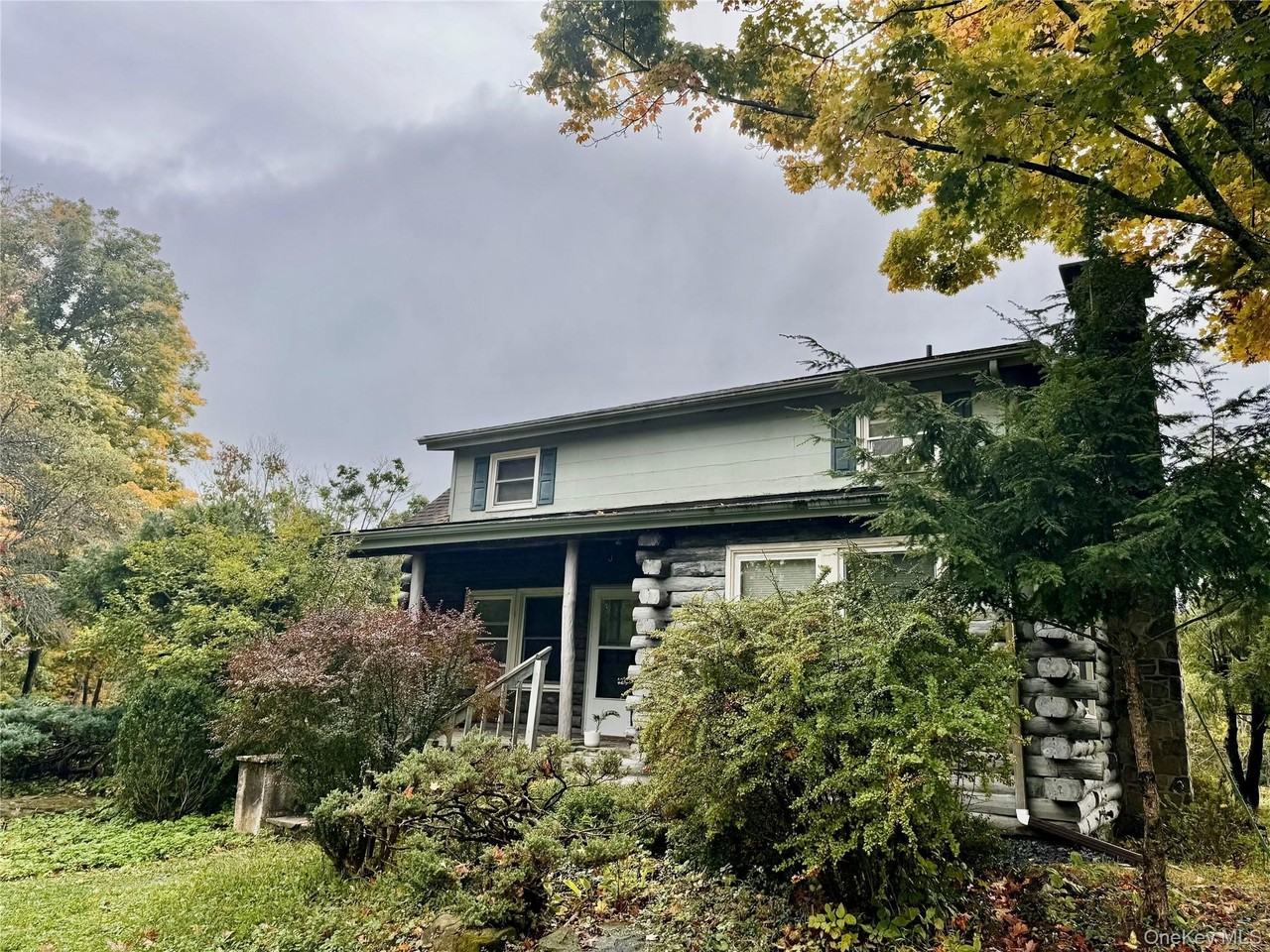 184 Tally Ho Rd - Photo 2 of 24