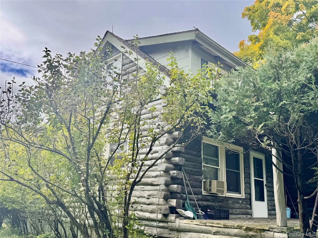 184 Tally Ho Rd - Photo 4 of 24