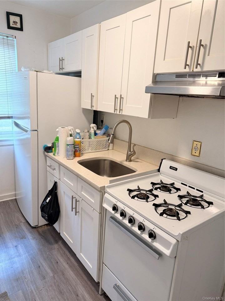 26109 Langston Ave #1 - Photo 5 of 11