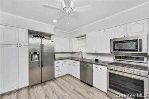 625 E Beech St - Photo 2 of 21