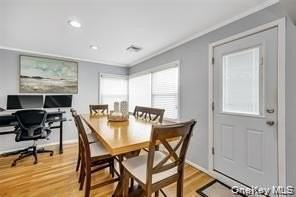 625 E Beech St - Photo 4 of 21