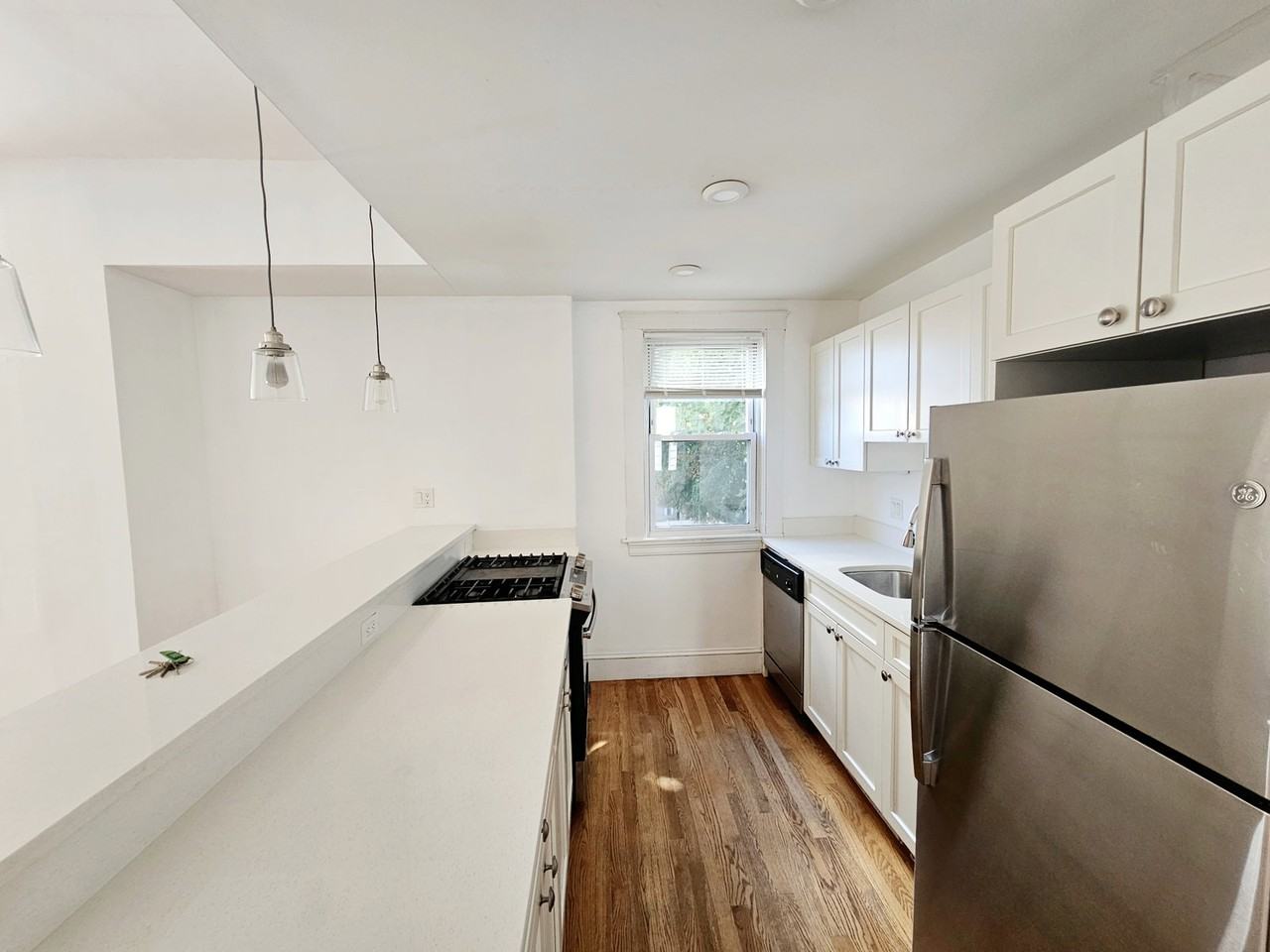 38 Newton St #3 - Photo 2 of 8
