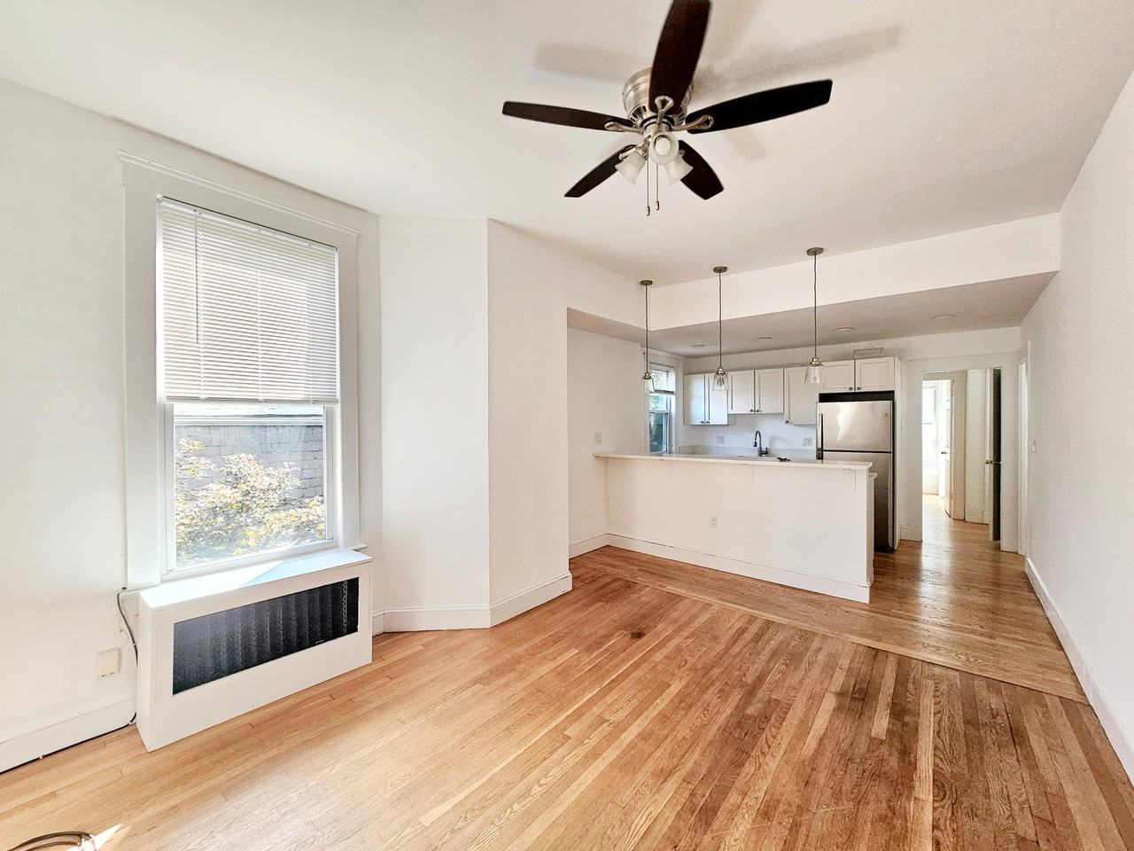 38 Newton St #3 - Photo 5 of 8