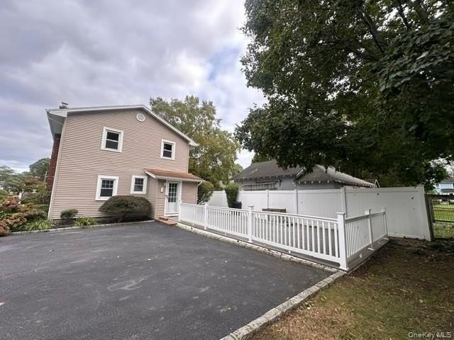22 Cedar St - Photo 4 of 23