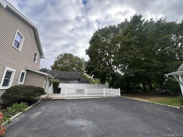 22 Cedar St - Photo 5 of 23