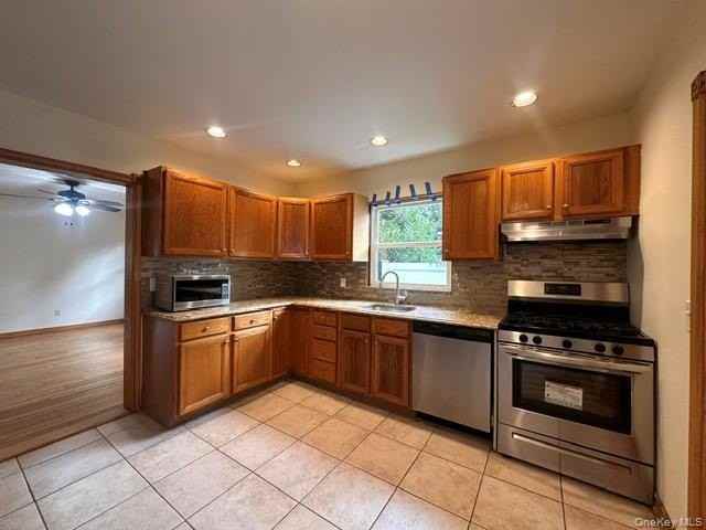 22 Cedar St - Photo 6 of 23