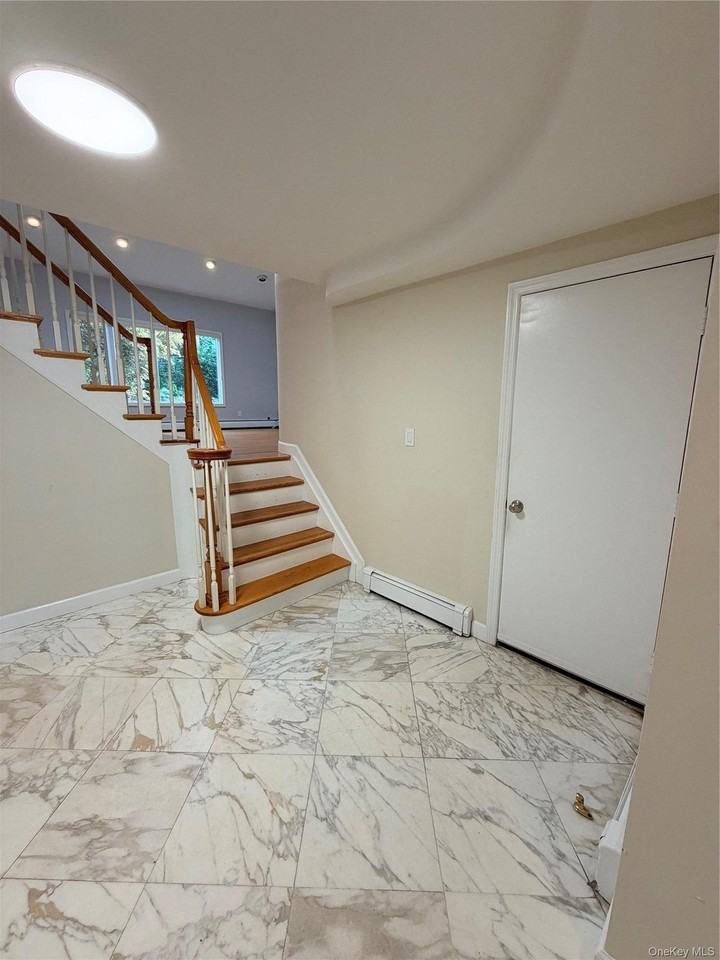 8 Sagamore Way S - Photo 3 of 22