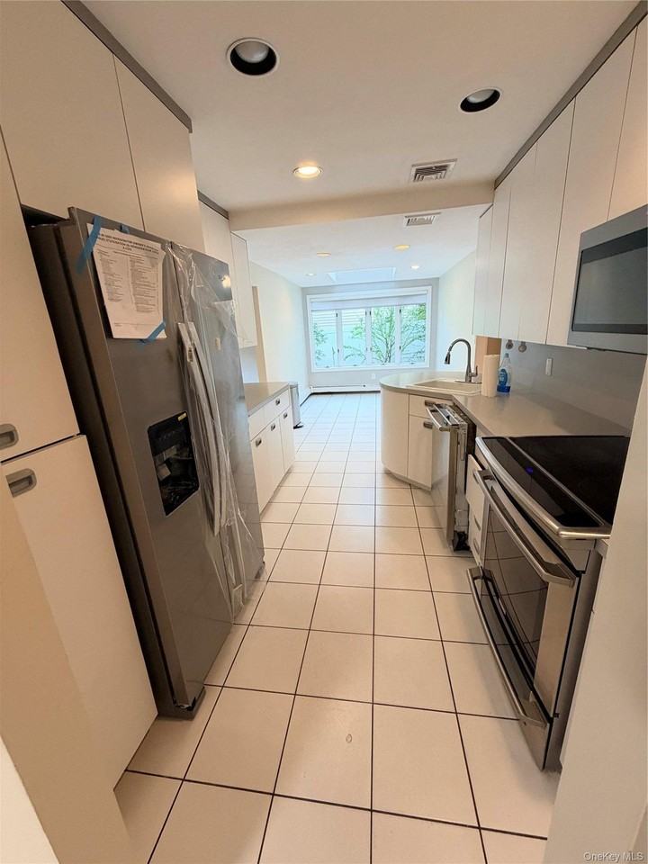 8 Sagamore Way S - Photo 5 of 22