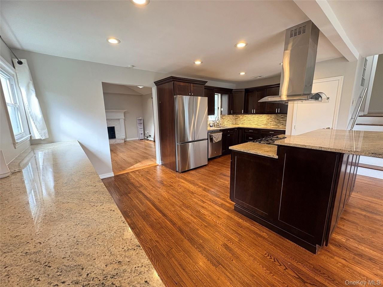 32 Garnet Ln - Photo 2 of 13