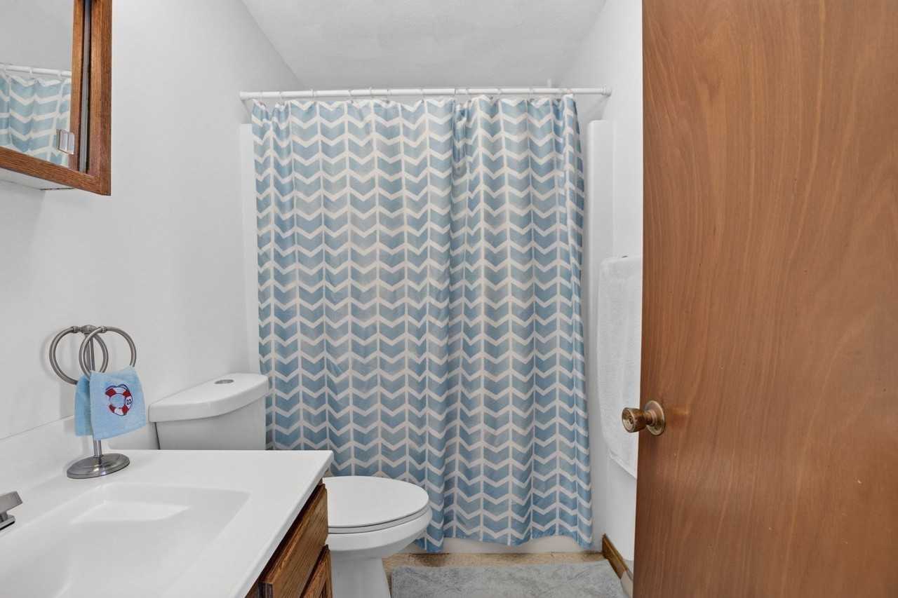 30 Brownville Ave - Photo 6 of 23