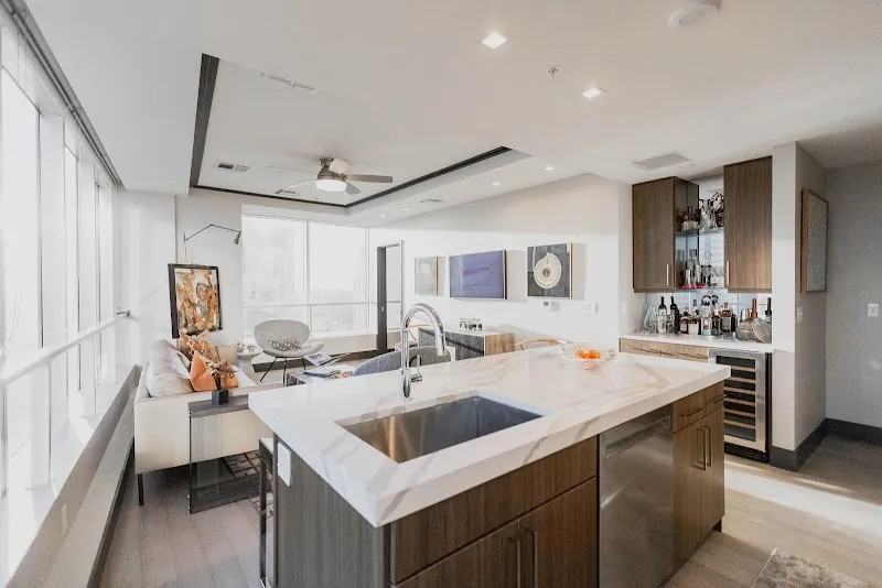 1401 Elm St #PH1 - Photo 4 of 32