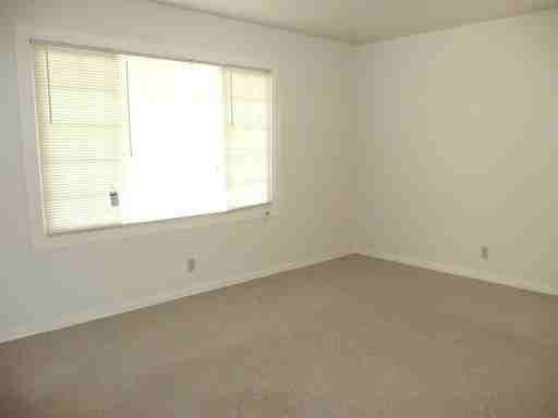 2668 73rd Ave - Photo 3 of 7