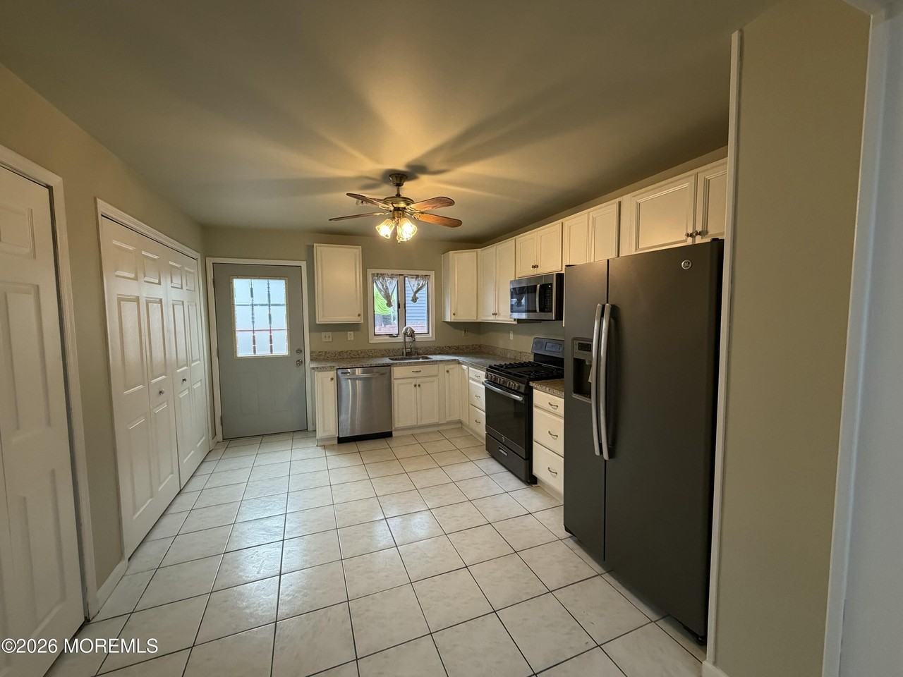 837 Huntington Ave - Photo 2 of 15