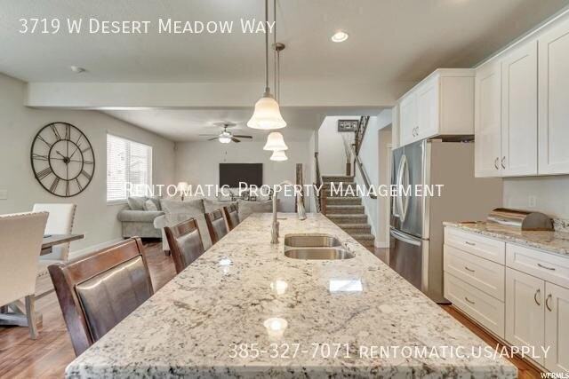 3719 W Desert Meadow Way - Photo 6 of 28