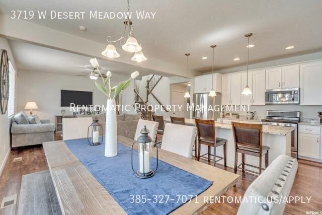 3719 W Desert Meadow Way - Photo 7 of 28