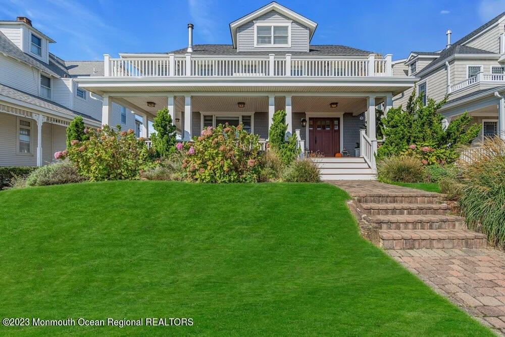 1609 Ocean Ave - Photo 5 of 30