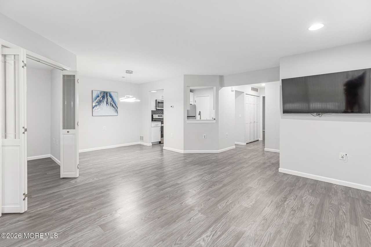 65 Aspen Ave #1 - Photo 5 of 23