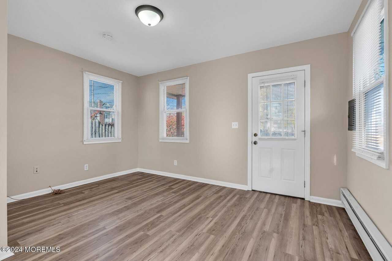 33 Drs James Parker Blvd - Photo 3 of 16