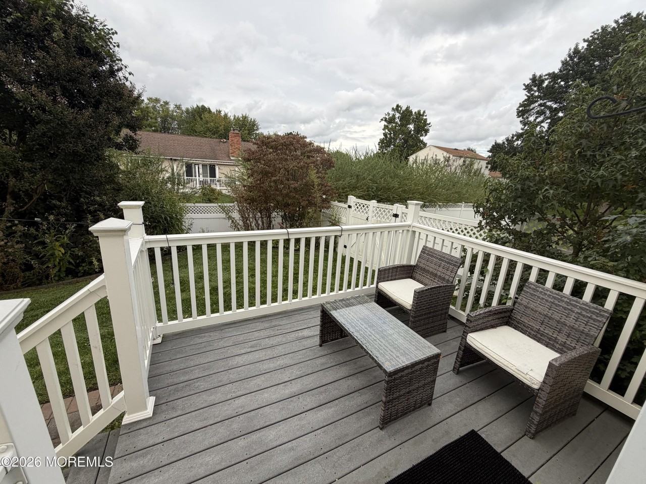 19 Fieldstone Ln - Photo 4 of 27